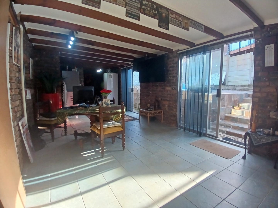 3 Bedroom Property for Sale in Dana Bay Western Cape